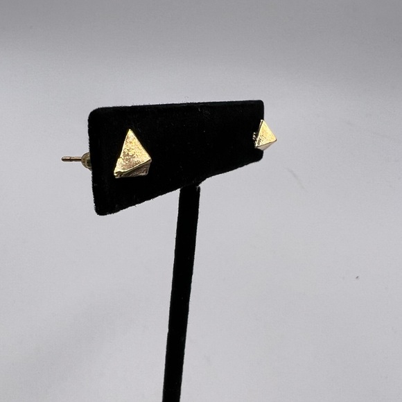 100 Sets Spike Rivet 10mm Pyramid Rapid Rivet Studs Square  GOLDTONE pyramid studs